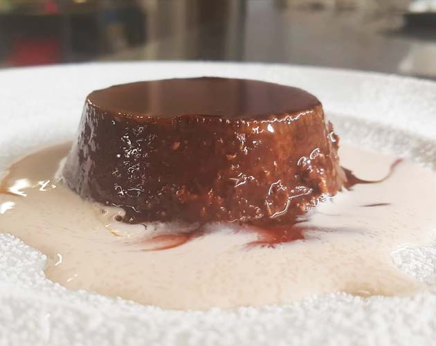 Chocolate dessert